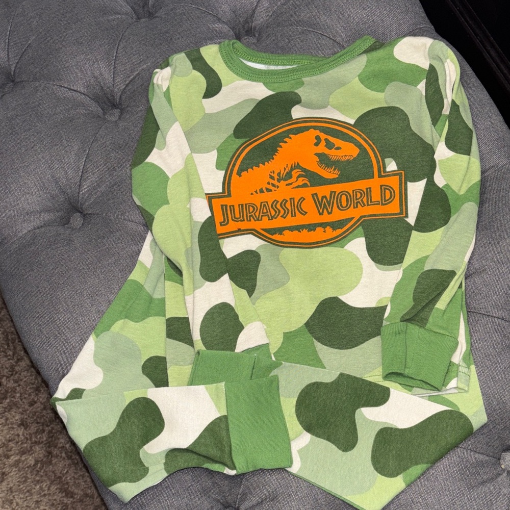 Jurassic World Dinosaur Pajama Set - Green and Orange - Picture 2 of 5